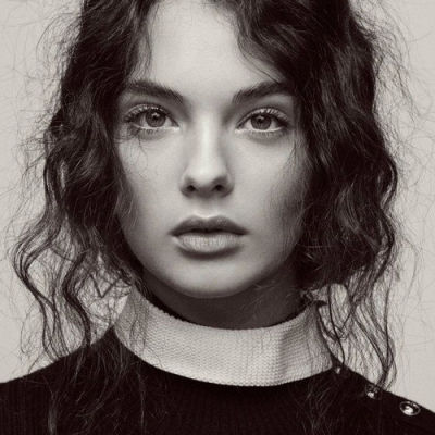 Deva Cassel | Bio und Filme auf Sooner