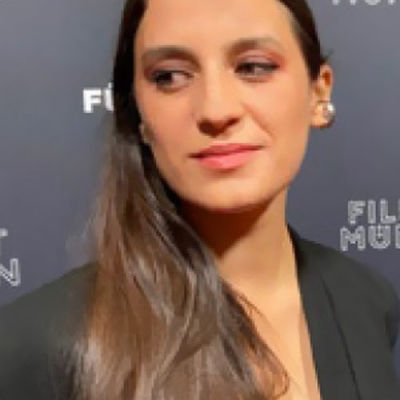 azra-deniz-okyay